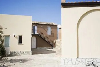 Residence Casale Verderame Апарт-отель 3*